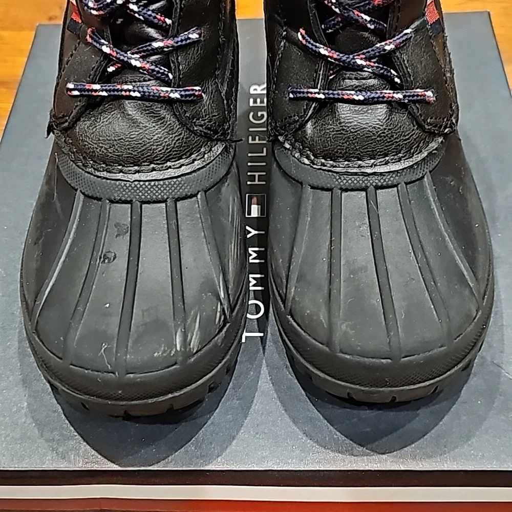 Tommy Hilfiger duck boots - Picture 3 of 12